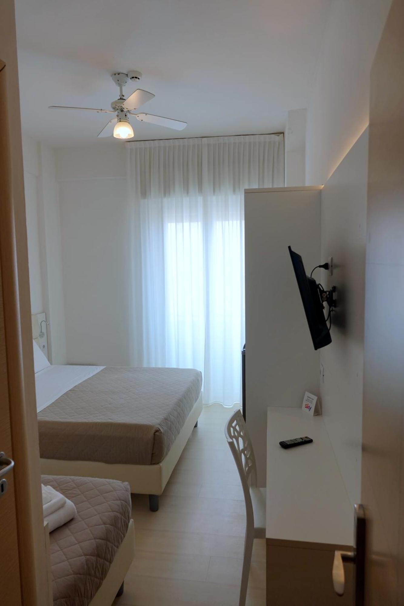 Hotel San Marco à Marotta Extérieur photo