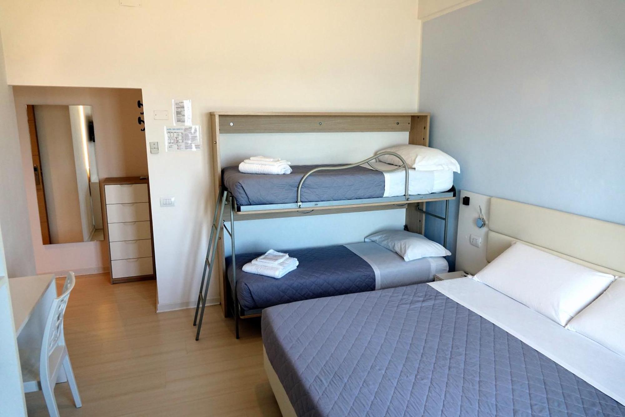 Hotel San Marco à Marotta Extérieur photo